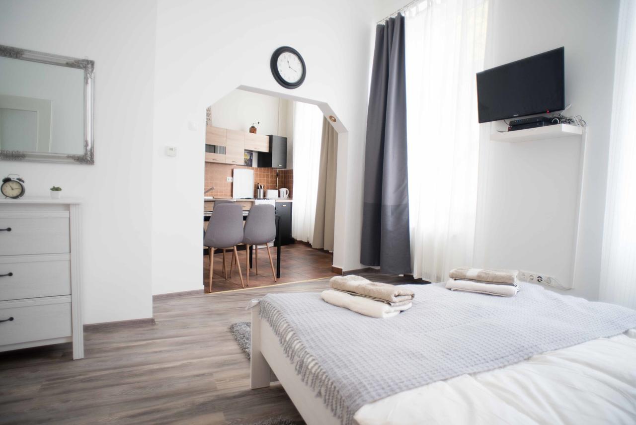 Castle Trees Apartment Βουδαπέστη Εξωτερικό φωτογραφία